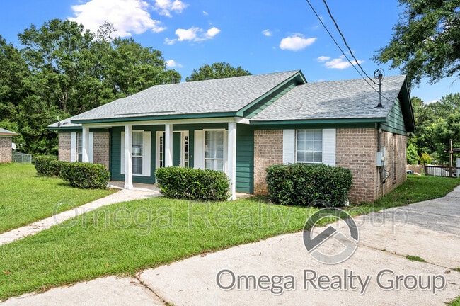 Building Photo - 6805 Gran Forest Dr