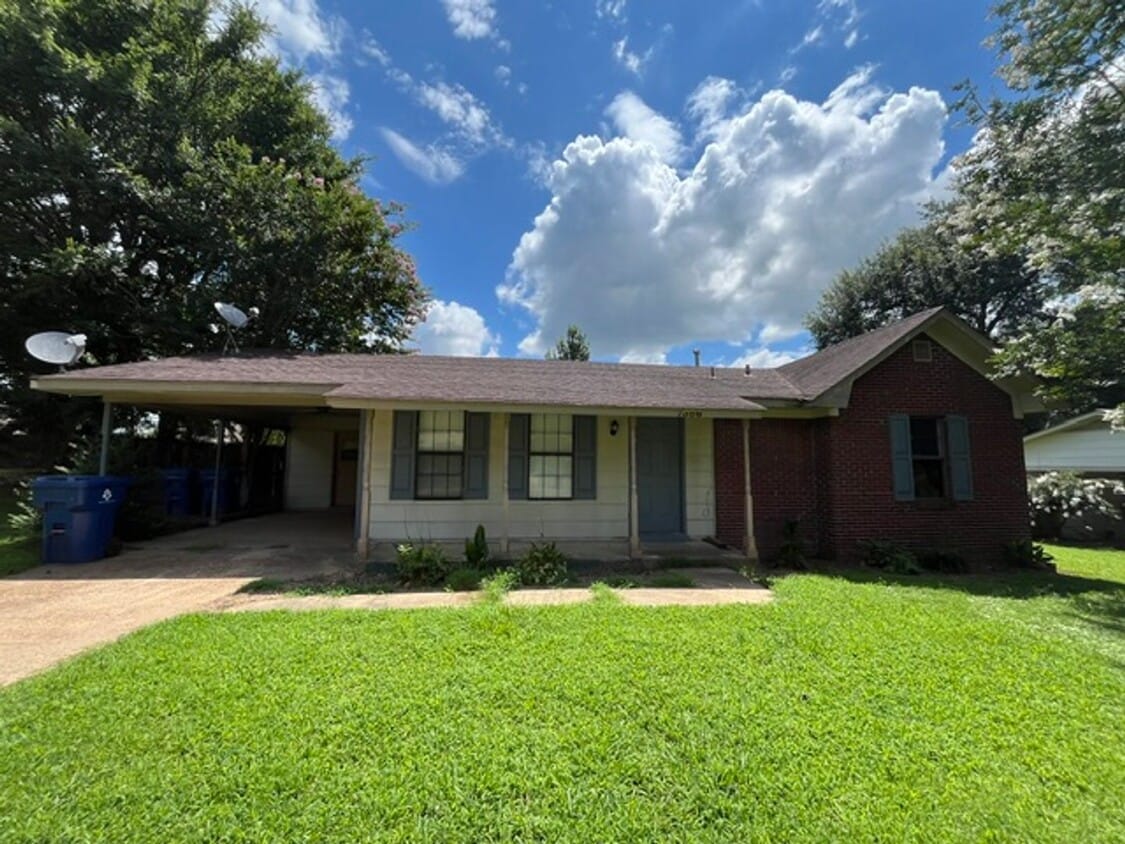 Renovated 3 Bedroom 1.5 Bath Home for Rent!! - Renovated 3 Bedroom 1.5 Bath Home for Rent!!