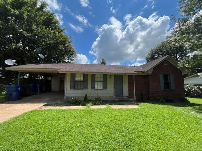 Renovated 3 Bedroom 1.5 Bath Home for Rent!! - Renovated 3 Bedroom 1.5 Bath Home for Rent!!