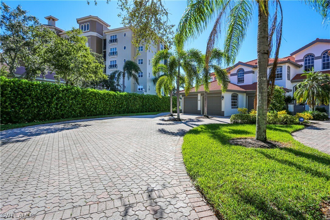 Primary Photo - 610 Laguna Royale Blvd