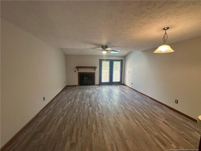 Foto del edificio - 1202 Huntsman Ct