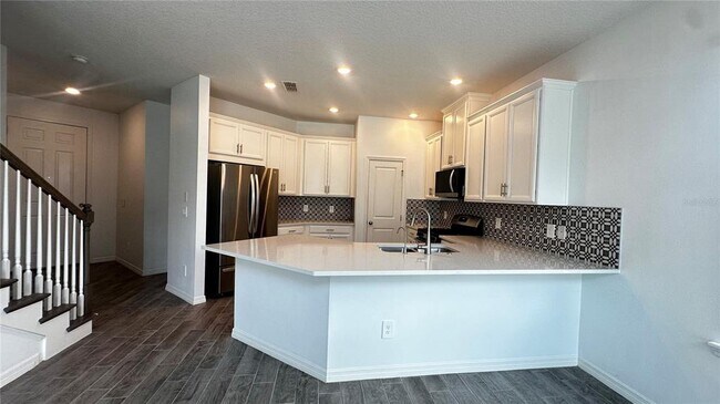 Building Photo - 1025 Pando Lp