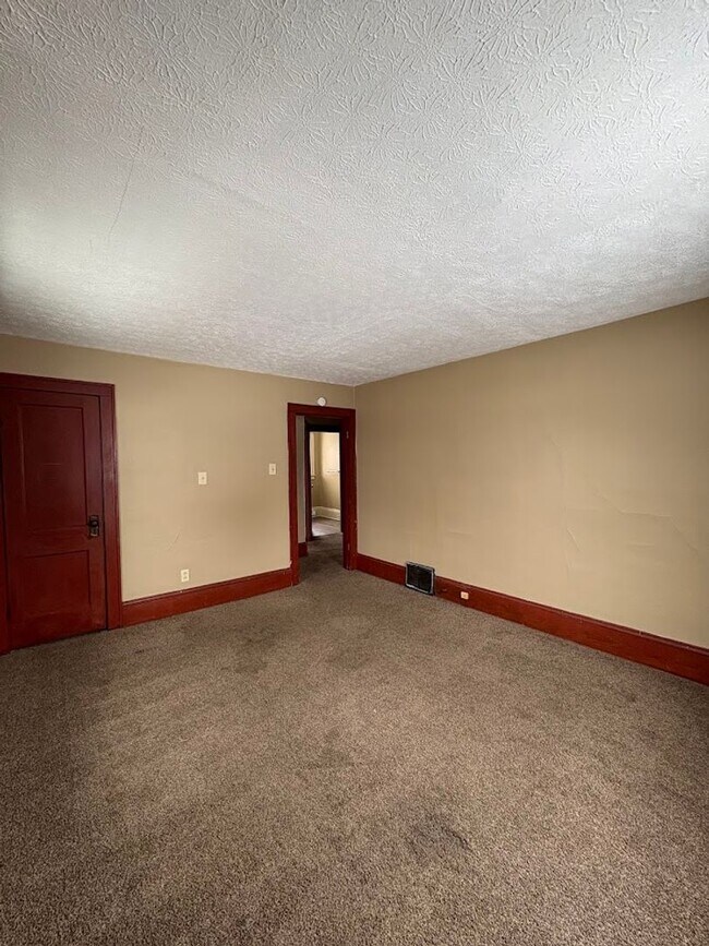 Foto del edificio - California Triplex