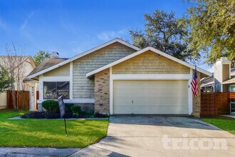 Building Photo - 9302 Points Edge