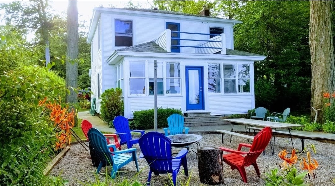 Primary Photo - 2405 Lakefront Dr