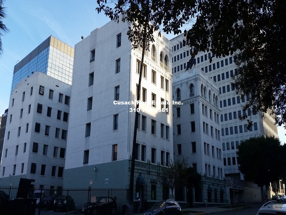 630 S Kenmore Ave, Los Angeles, CA 90005 Apartments in Los Angeles