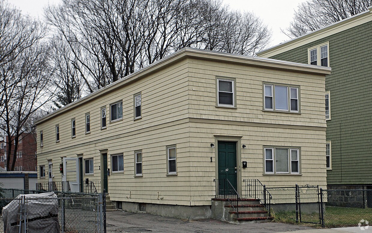 Primary Photo - 42 Florida St