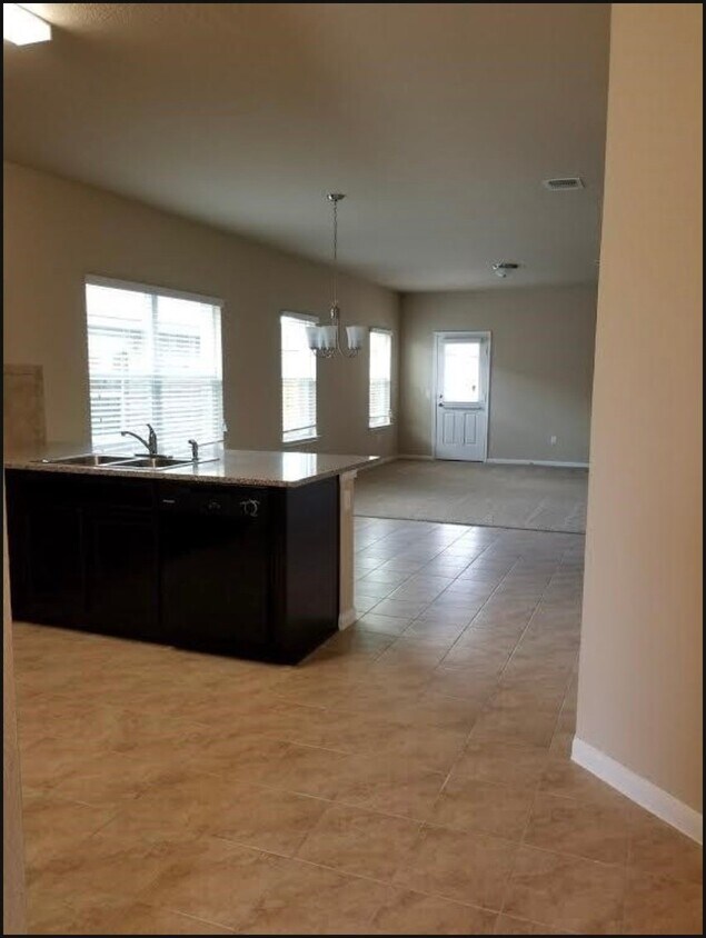 Building Photo - 1707 Atlantica St