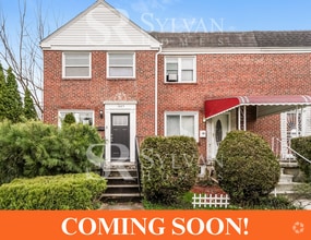 Building Photo - 1425 Dartmouth Ave