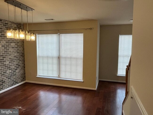 Foto del edificio - 874 Waterford Dr