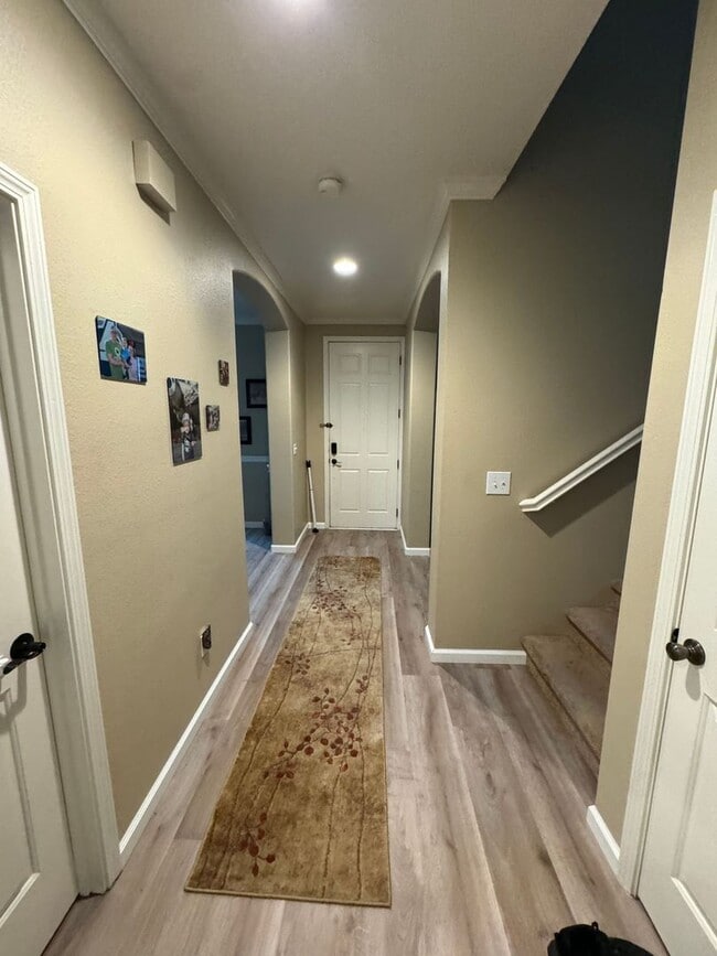 Building Photo - Natomas home