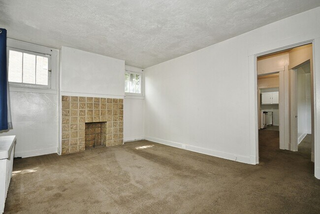 Building Photo - 1721 Montier St