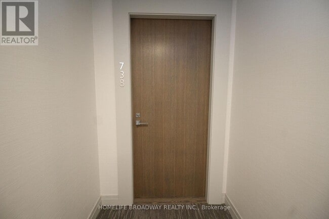 Building Photo - 251 Jarvis St