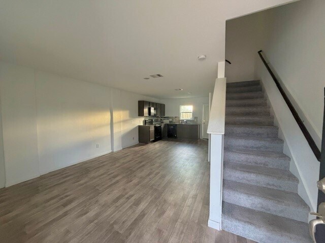 Building Photo - 17051 Marie Vlg Dr