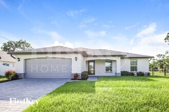Building Photo - 2828 NW 27th Pl