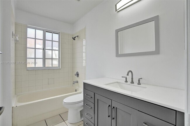 Foto del edificio - 21005 NW 14th Pl