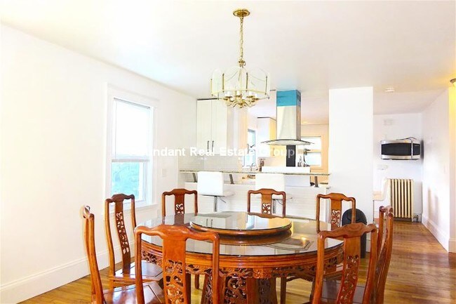 Foto del edificio - 667 Belmont St