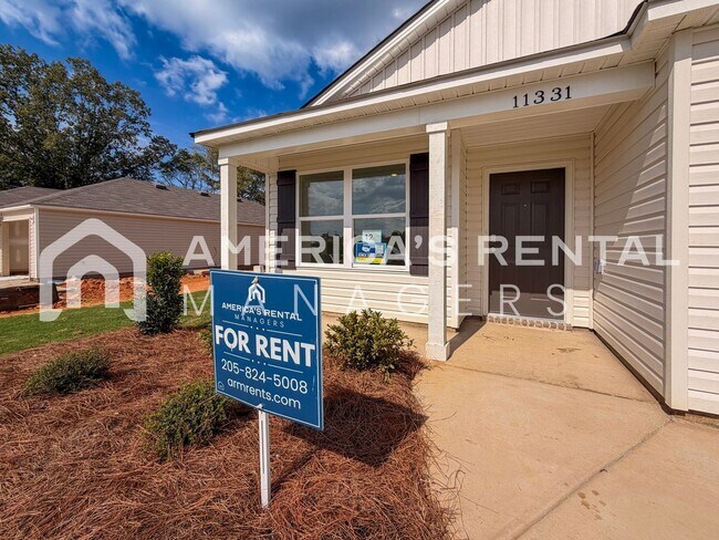 Building Photo - DEPOSIT PENDING! Coming Soon!! Available t...