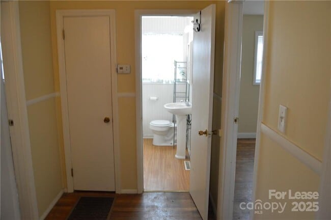 Building Photo - 736 Mocksville Hwy