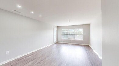 Interior Photo - Inwood West