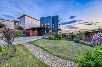 Building Photo - 5408 Sendero Hills Pkwy