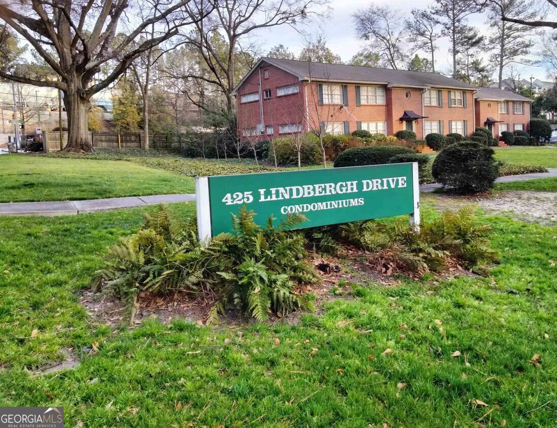 425 Lindbergh Dr NE Unit G3, Atlanta, GA 30305 Condo for Rent in