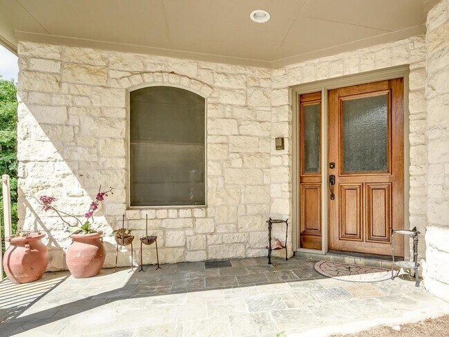 Foto del edificio - 5509 Oakwood Cove