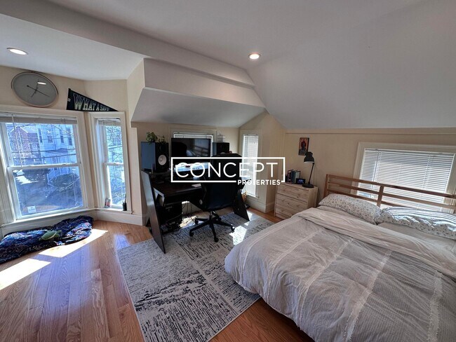 Building Photo - 5 Griggs Pl