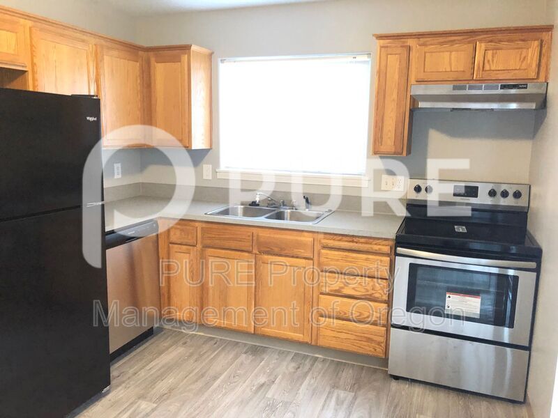 Primary Photo - 5623 SE 84th Ave