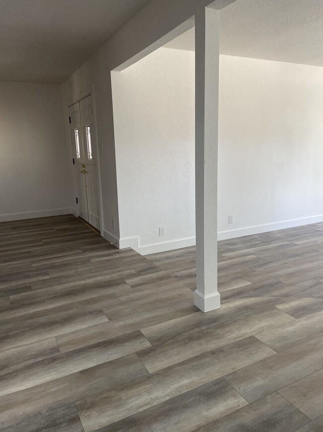 Foto del edificio - 4540 W Avenue M