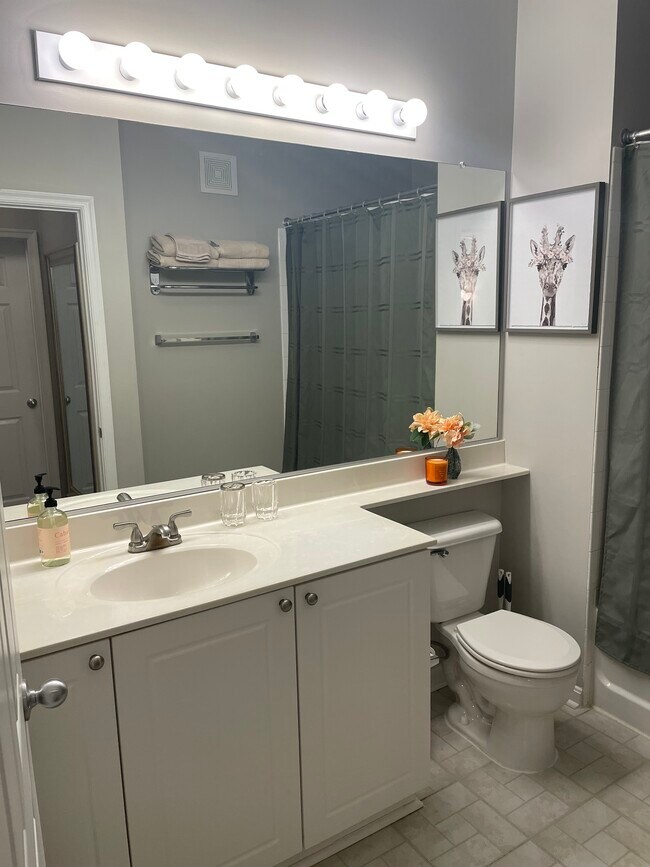 Foto del edificio - 2765 Centerboro Dr