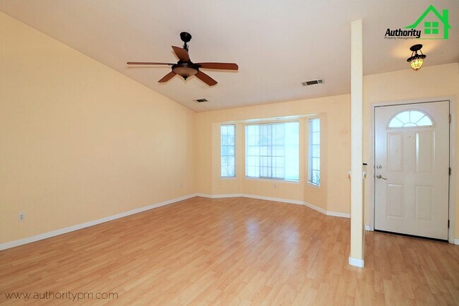 Building Photo - 1785 Trumpet Dr