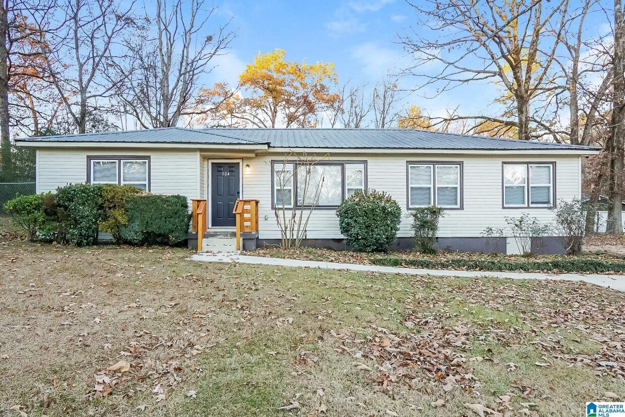 Primary Photo - 504 Tupelo Rd