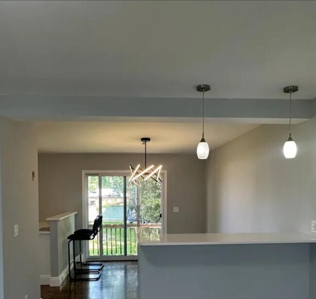 Foto del edificio - 132 Waverly Ave