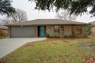 Building Photo - 405 Indian Crest Dr
