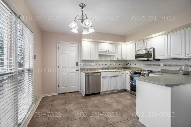 Building Photo - 3609 Locust Cir E