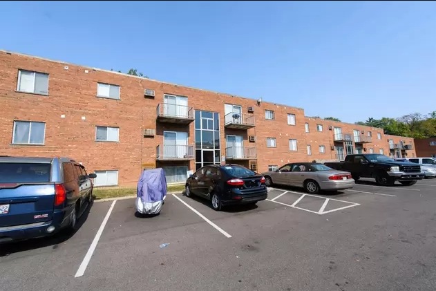 Primary Photo - 2720 Harrison Ave