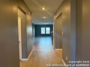 Foto del edificio - 14106 Roller Mls