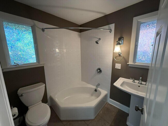 Foto del edificio - 2629 E Broad St