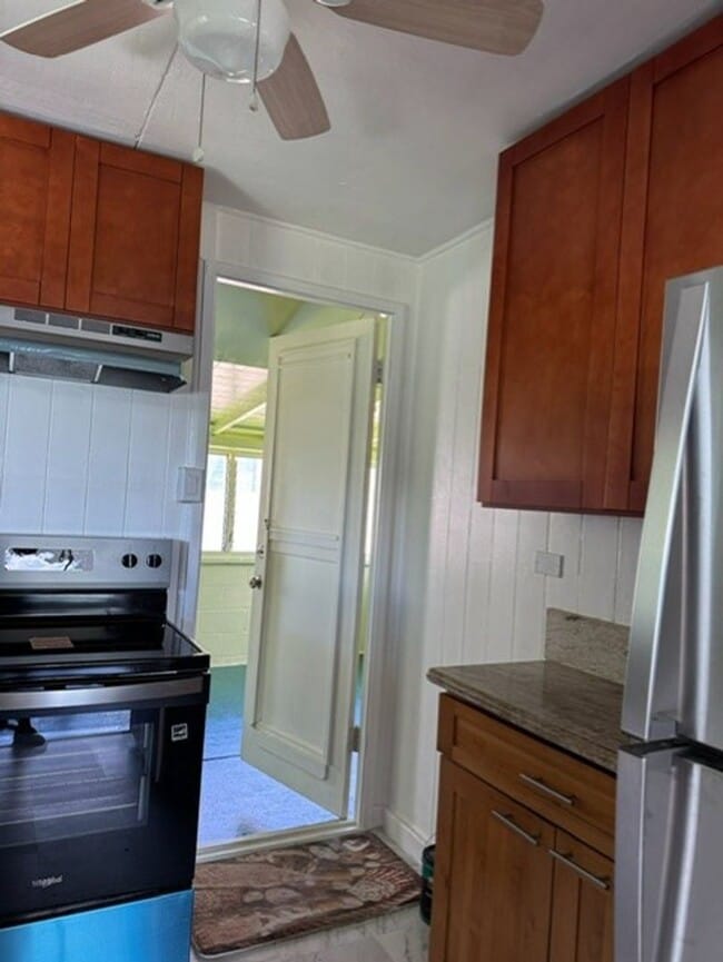 Photo - 405 Kalama Street Apartment