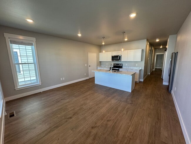 Foto del edificio - 6120 Elysian Rd