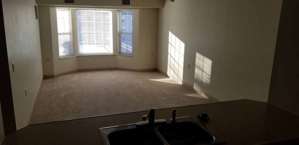 Primary Photo - Park Manor 302