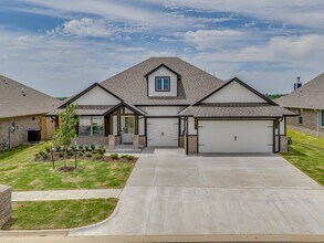 Building Photo - 3241 Mangrove Rd