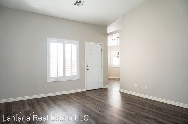 Building Photo - 3 br, 2 bath House - 3115 Tarpon Dr.