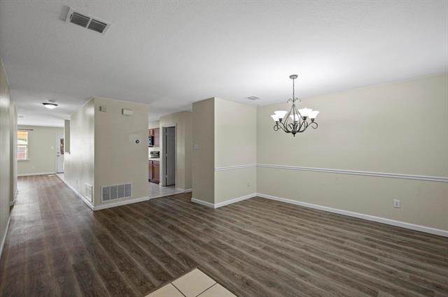 Building Photo - 2718 Lake Terrace Dr