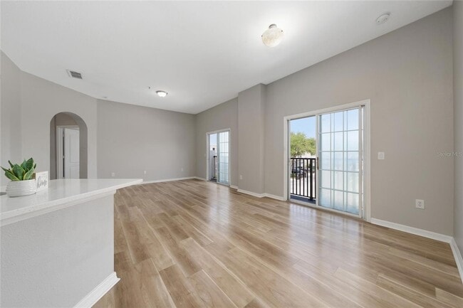 Building Photo - 6460 S Goldenrod Rd