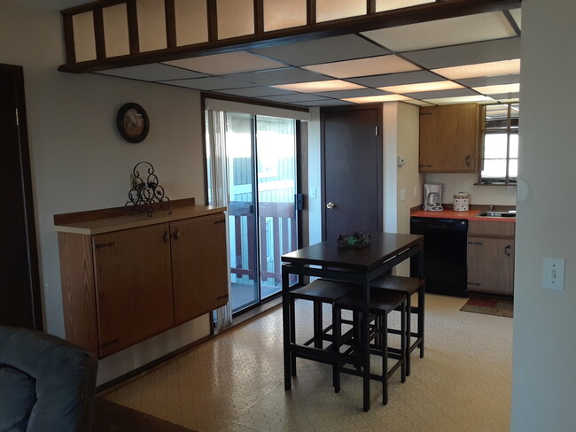 Building Photo - 1522 Mission Rd