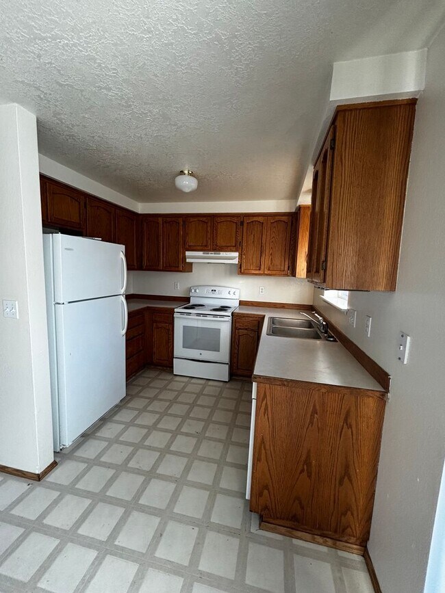 Foto del edificio - 3 bed 2 bath home located in Northeast Bend, close to parks, trails, and shopping