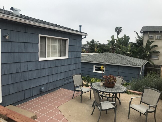 Foto del edificio - Beautiful Remodeled House with Large Fenced Lot and Big Garage