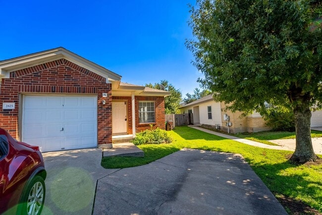 Foto del edificio - Charming 3/2 Home in Westchester Park!!!